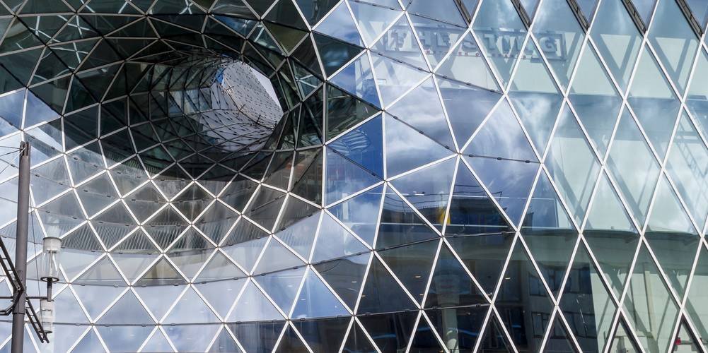 Aktien zu Glas