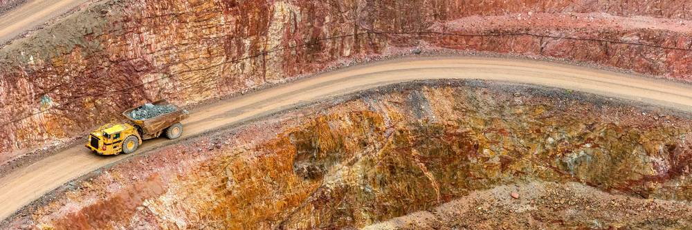 Aktien zu Goldminen und Goldproduktion